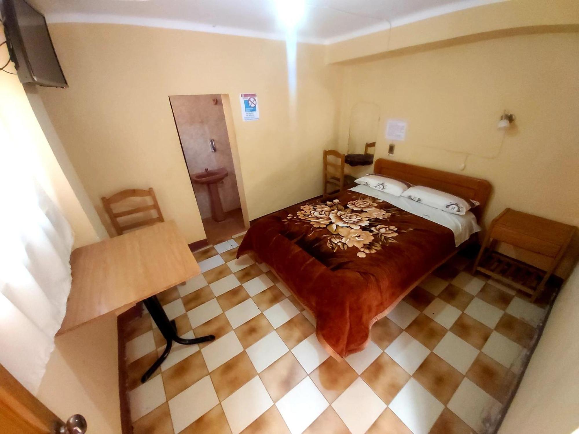 Residencial El Expreso Hotel Oruro Ngoại thất bức ảnh